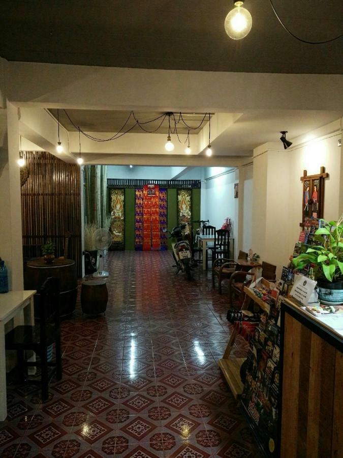 Tangmo House Hostel Chiang Mai Exterior photo